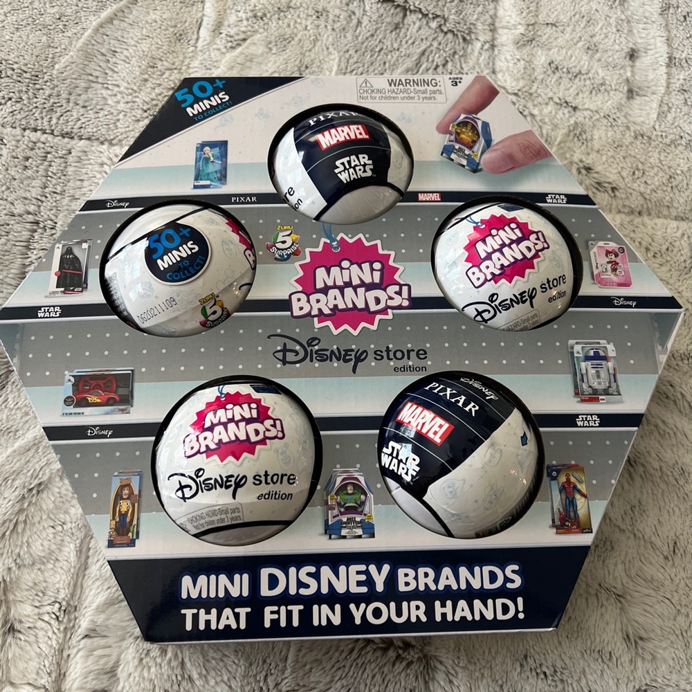 Mini Brands Disney Store Edition Miniature Collectible Toy, 5 Pack, NEW!!
